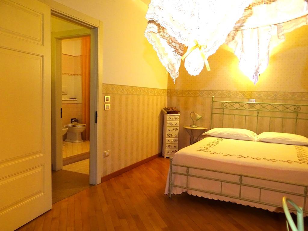 Villa Gioia Rooms Montegranaro Ruang foto