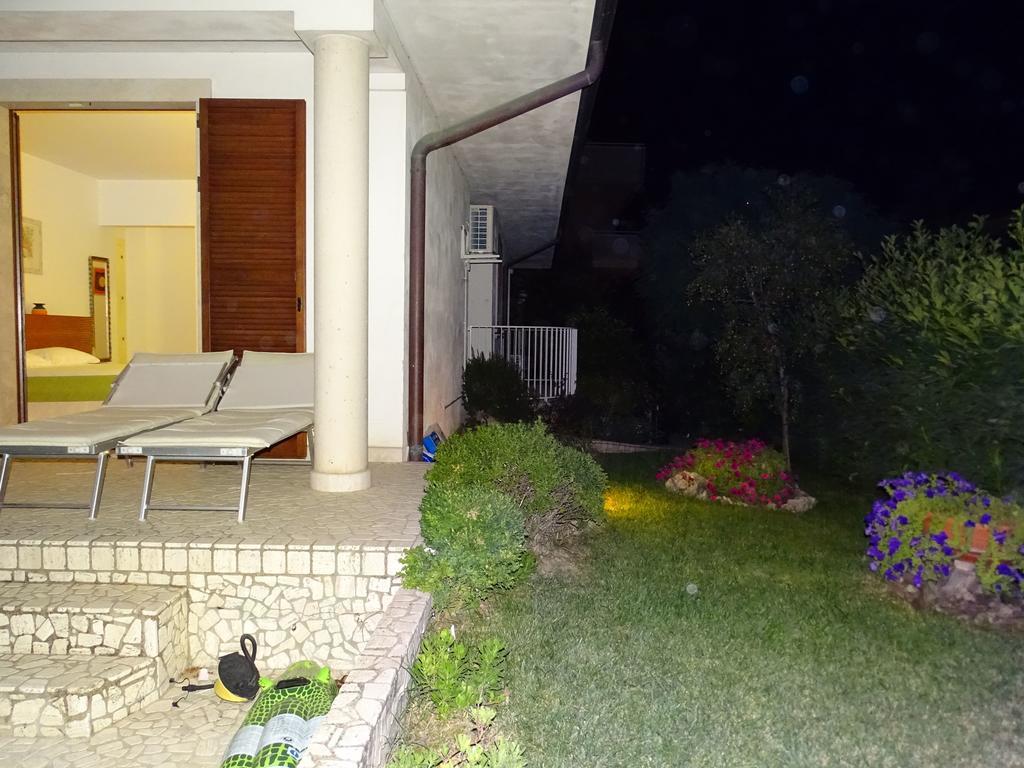 Villa Gioia Rooms Montegranaro Bagian luar foto