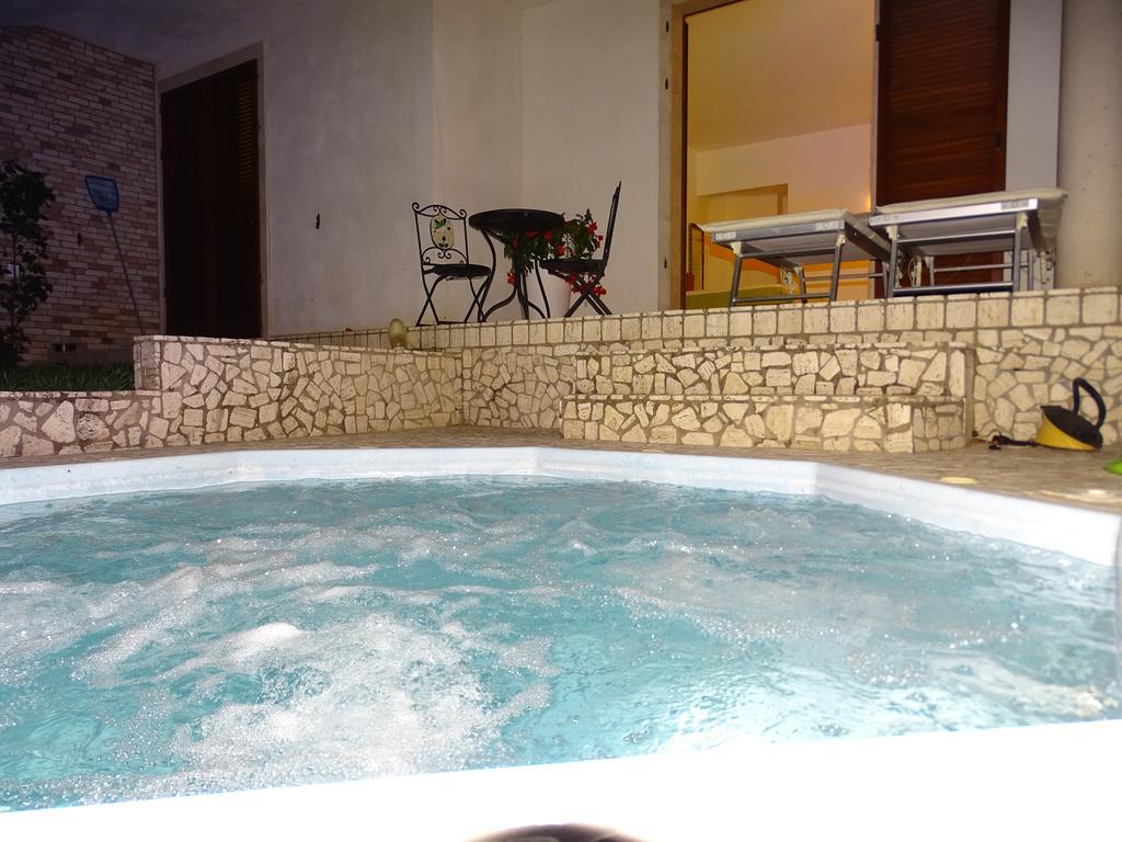 Villa Gioia Rooms Montegranaro Bagian luar foto